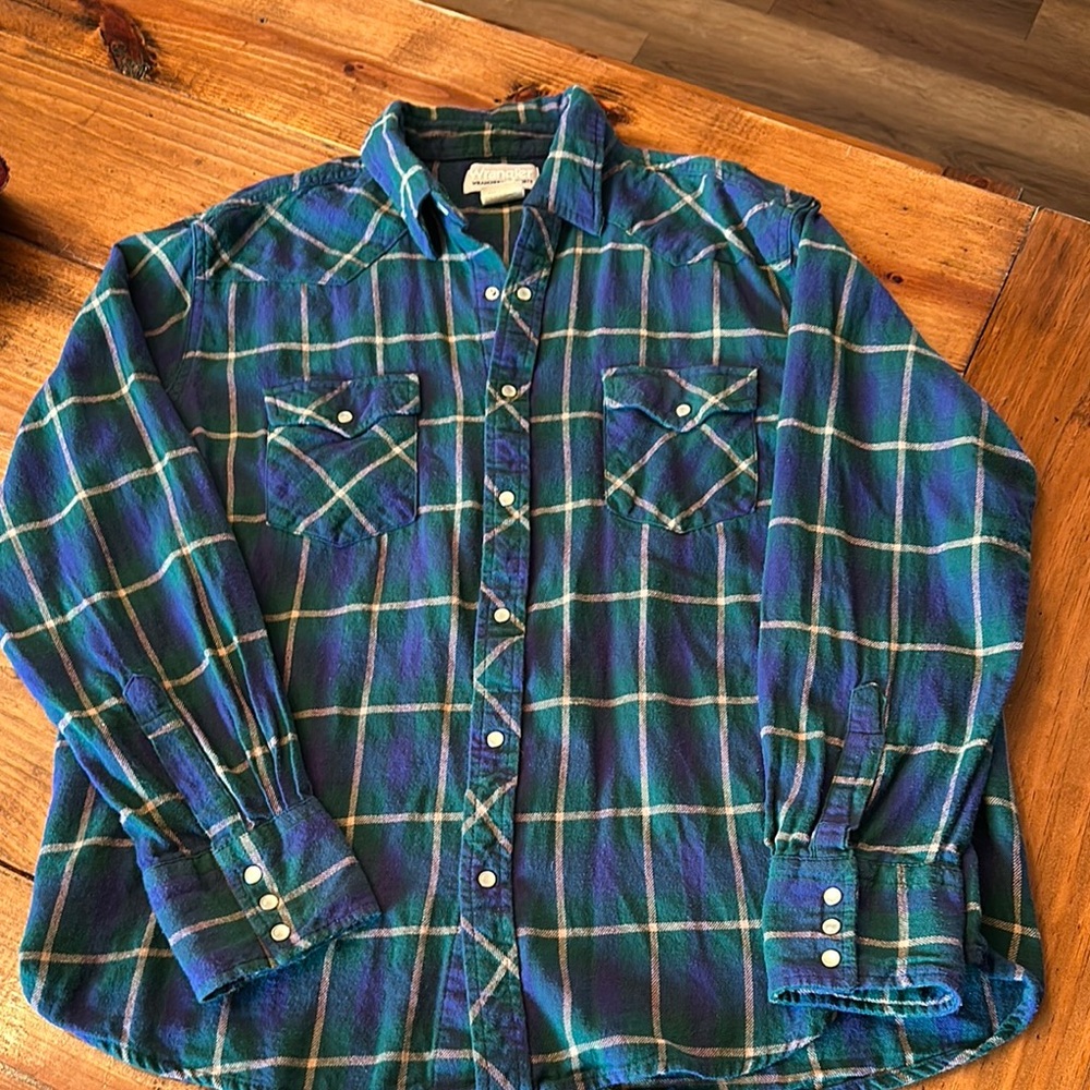 Men’s Wrangler Plaid Blue and Green Shirt